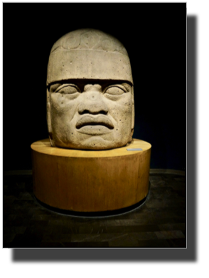 Olmec colossal head DSC02335.jpg
