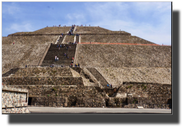Pyramid of the Sun DSC02223.jpg Pyramid of the Sun DSC02223.jpg