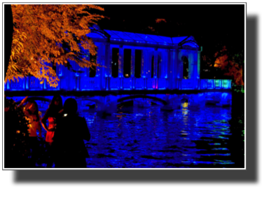 The Glass bridge (The bridge is changing colours) DSC03316.jpg The Glass bridge (The bridge is changing colours) DSC03316.jpg