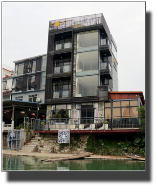 Hotel by the river with barcode information DSC03420.jpg Hotel by the river with barcode information DSC03420.jpg