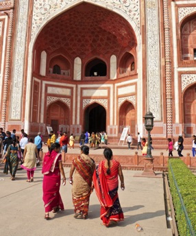 The gate to Taj Mahal DSC08455.jpg The gate to Taj Mahal DSC08455.jpg