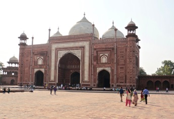 The Mosque, the sidebuilding to the left. DSC08467.jpg