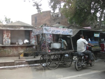 On the road to Agra IMG_4697.jpg