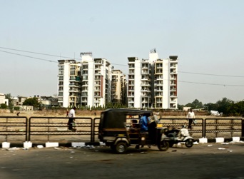 On the road through Jaipur DSC08546.jpg