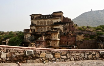 Outside The Amber Fort DSC08611.jpg Outside The Amber Fort DSC08611.jpg