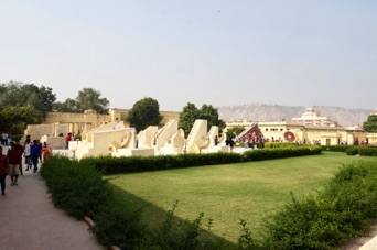 Jantar Mantar DSC08629.jpg Jantar Mantar DSC08629.jpg