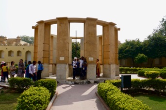 Jantar Mantar DSC08631.jpg Jantar Mantar DSC08631.jpg
