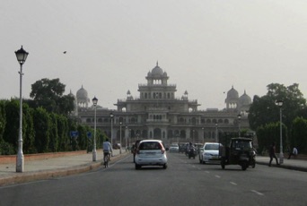 On the road through Jaipur IMG_4732.jpg