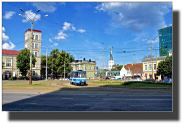 Entrance to Old Town of Tallinn DSC00840.jpg