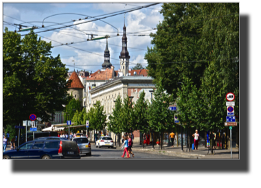 Entrance to Old Town of Tallinn DSC00841.jpg Entrance to Old Town of Tallinn DSC00841.jpg