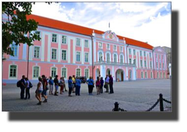 Toompea Castle DSC00879.jpg Toompea Castle DSC00879.jpg