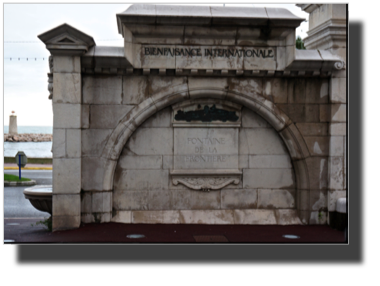 The border fountain DSC01450.jpg