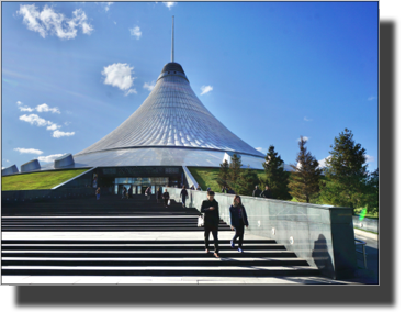Khan Shatyr - Entertainment Centre
DSC05985.JPG Khan Shatyr - Entertainment Centre
DSC05985.JPG