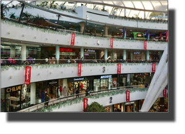 Khan Shatyr - Entertainment Centre
DSC05990.JPG Khan Shatyr - Entertainment Centre
DSC05990.JPG