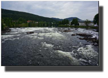 Lågen trough Kongsberg DSC00804.jpg