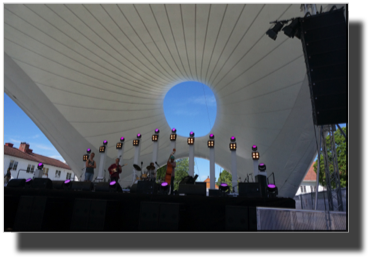 Stevie Wonder, Kirketorget , Kongsberg 2014DSC02810.jpg Stevie Wonder, Kirketorget , Kongsberg 2014DSC02810.jpg