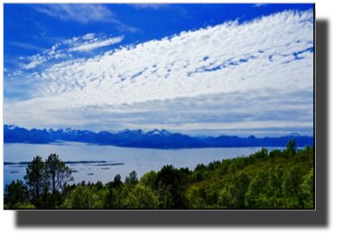 View of Romsdalsfjorden DSC03024.jpg