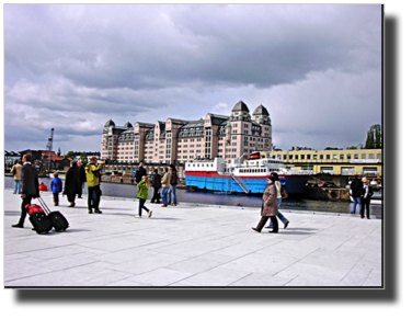Oslo operahus - Tollbukaia KIF_1329.jpg Oslo operahus - Tollbukaia KIF_1329.jpg
