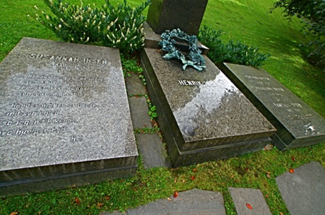 Henrik Ibsen
PICT0072.jpg Henrik Ibsen
PICT0072.jpg