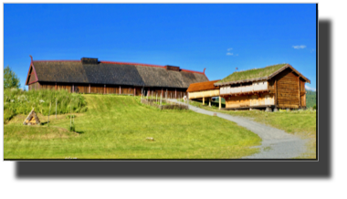 Folkemuseet - Langhus og Bygning med bro og svalgang DSC03474.jpg Folkemuseet - Langhus og Bygning med bro og svalgang DSC03474.jpg