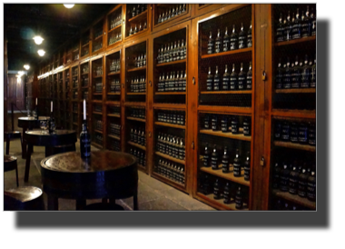 Vintage tour. Tasteing the Madeiras DSC03999.jpg Vintage tour. Tasteing the Madeiras DSC03999.jpg