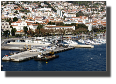 Funchal Harbour DSC04025.jpg Funchal Harbour DSC04025.jpg