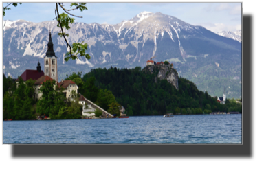 The Islet, the Castle and the Church at Lake Bled  DSC02017.jpg
