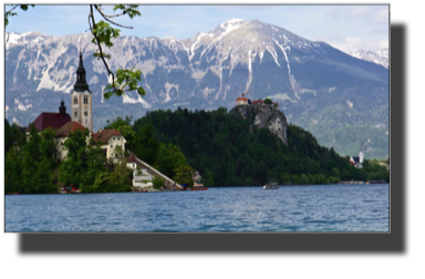The Islet, the Castle and the Church at Lake Bled DSC02017.jpg The Islet, the Castle and the Church at Lake Bled DSC02017.jpg