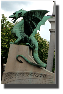 Dragon Bridge DSC02184.jpg Dragon Bridge DSC02184.jpg