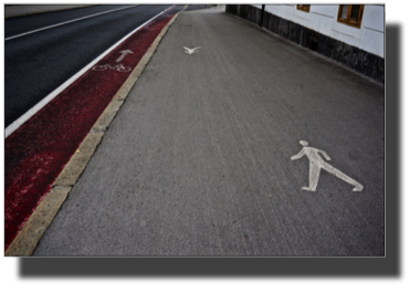 Give the pedestrians space! DSC02267.jpg Give the pedestrians space! DSC02267.jpg