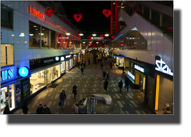 Högtorget@
DSC04575.JPG Högtorget@
DSC04575.JPG
