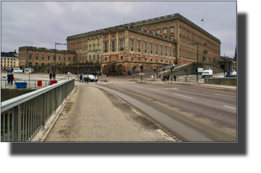 Kungliga slottet - Stockholm Palace, view from Stömbron
DSC04586.JPG Kungliga slottet - Stockholm Palace, view from Stömbron
DSC04586.JPG
