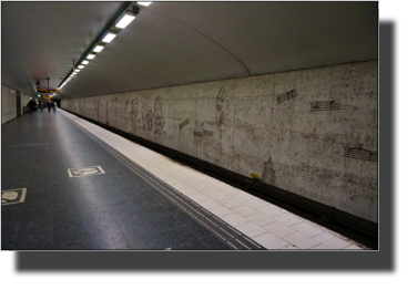 Stockholm tunnelbana - decoration
DSC04620.JPG Stockholm tunnelbana - decoration
DSC04620.JPG
