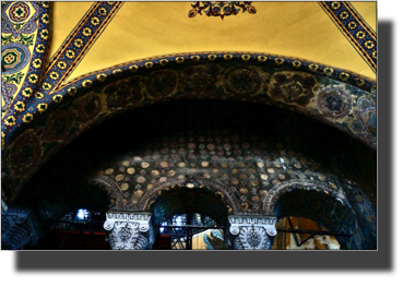 Ayasofya - roof ornaments
DSC05515.JPG Ayasofya - roof ornaments
DSC05515.JPG