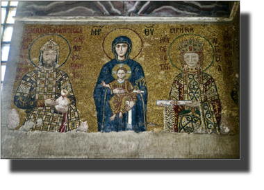 Ayasofya -
The Comnenus mosaic
DSC05520.JPG Ayasofya -
The Comnenus mosaic
DSC05520.JPG