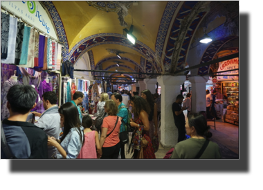 The Kapalicarse Bazaar
DSC05932.JPG The Kapalicarse Bazaar
DSC05932.JPG