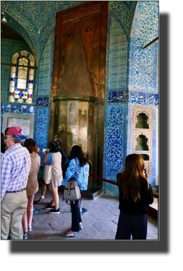Interior of Baghdad kiosk
DSC05780.JPG Interior of Baghdad kiosk
DSC05780.JPG