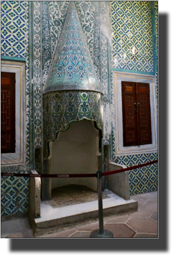Harem
DSC05806.JPG Harem
DSC05806.JPG