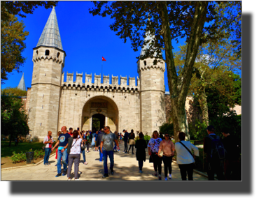 The Gate of Salutation. The entrance to the Second courtyard of the Topkapi Palace
DSC05858.JPG The Gate of Salutation. The entrance to the Second courtyard of the Topkapi Palace
DSC05858.JPG